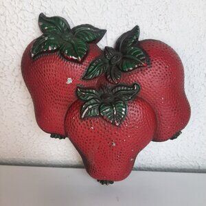 RARE Sexton 1969 Metal Strawberries Wall Decor 4.5" USA MADE Vintage Kitsch